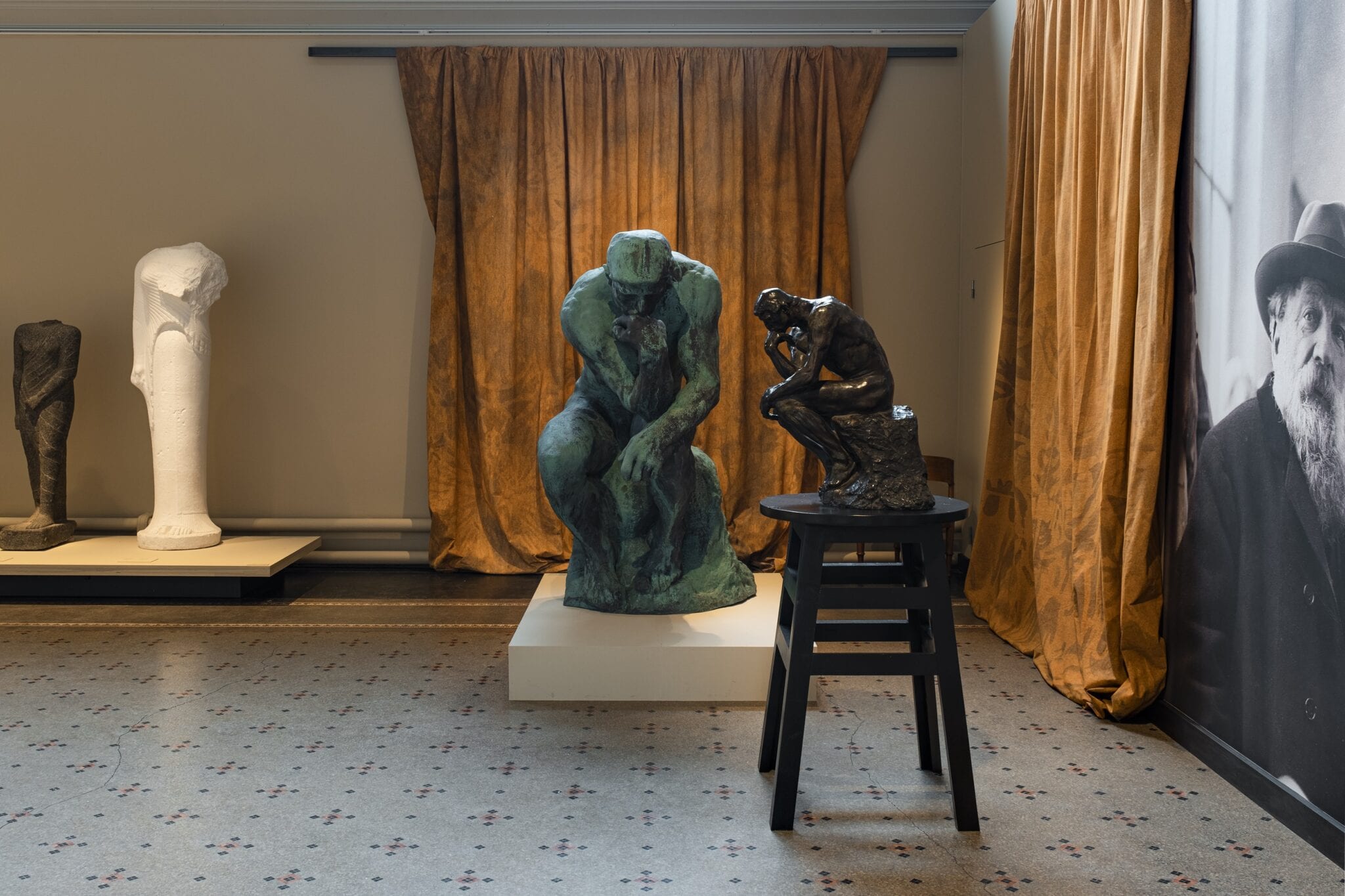 Auguste Rodin "Grubleren" på Glyptoteket i udstillingen Auguste Rodin forskydninger